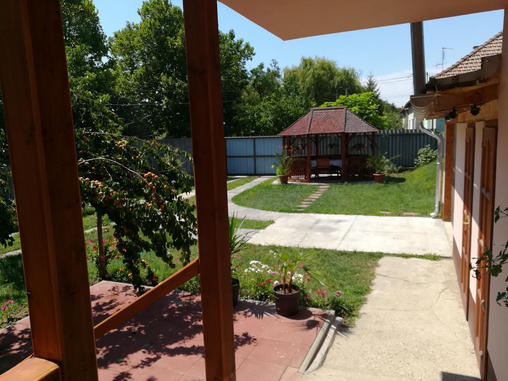 Tiszavirag Apartmanhaz Apartment