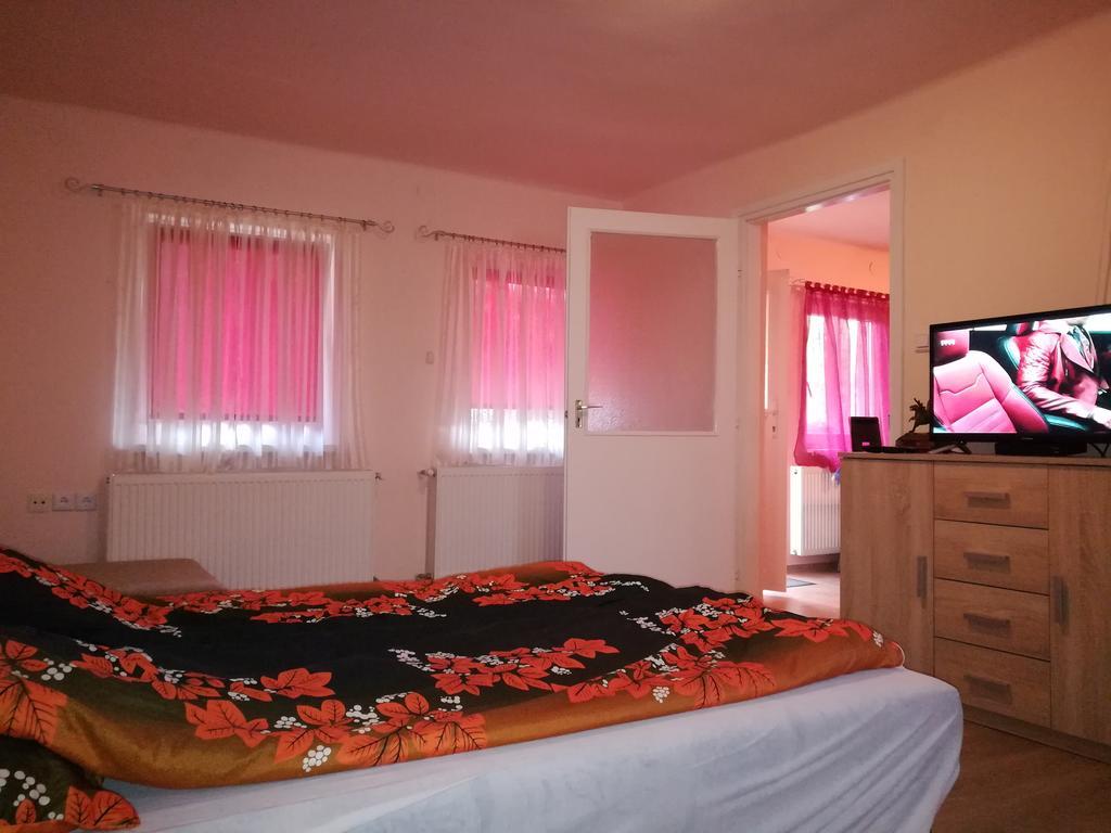 Tiszavirag Apartmanhaz Apartment