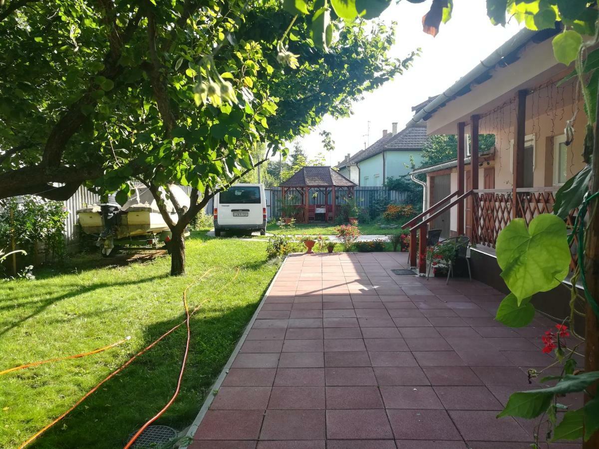 Tiszavirag Apartmanhaz Szeged